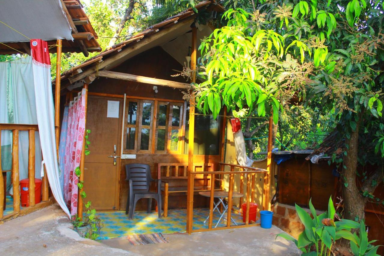 ホテル Shiv Sai Huts カナコナ エクステリア 写真