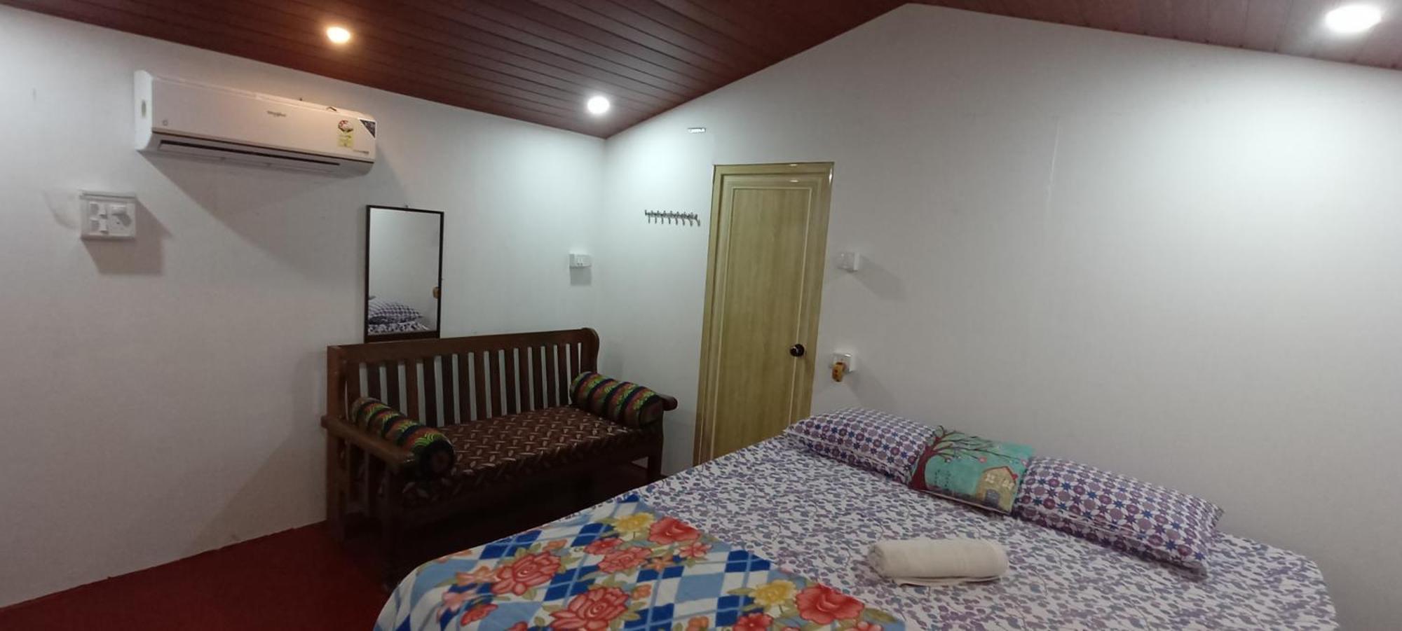 ホテル Shiv Sai Huts カナコナ 部屋 写真