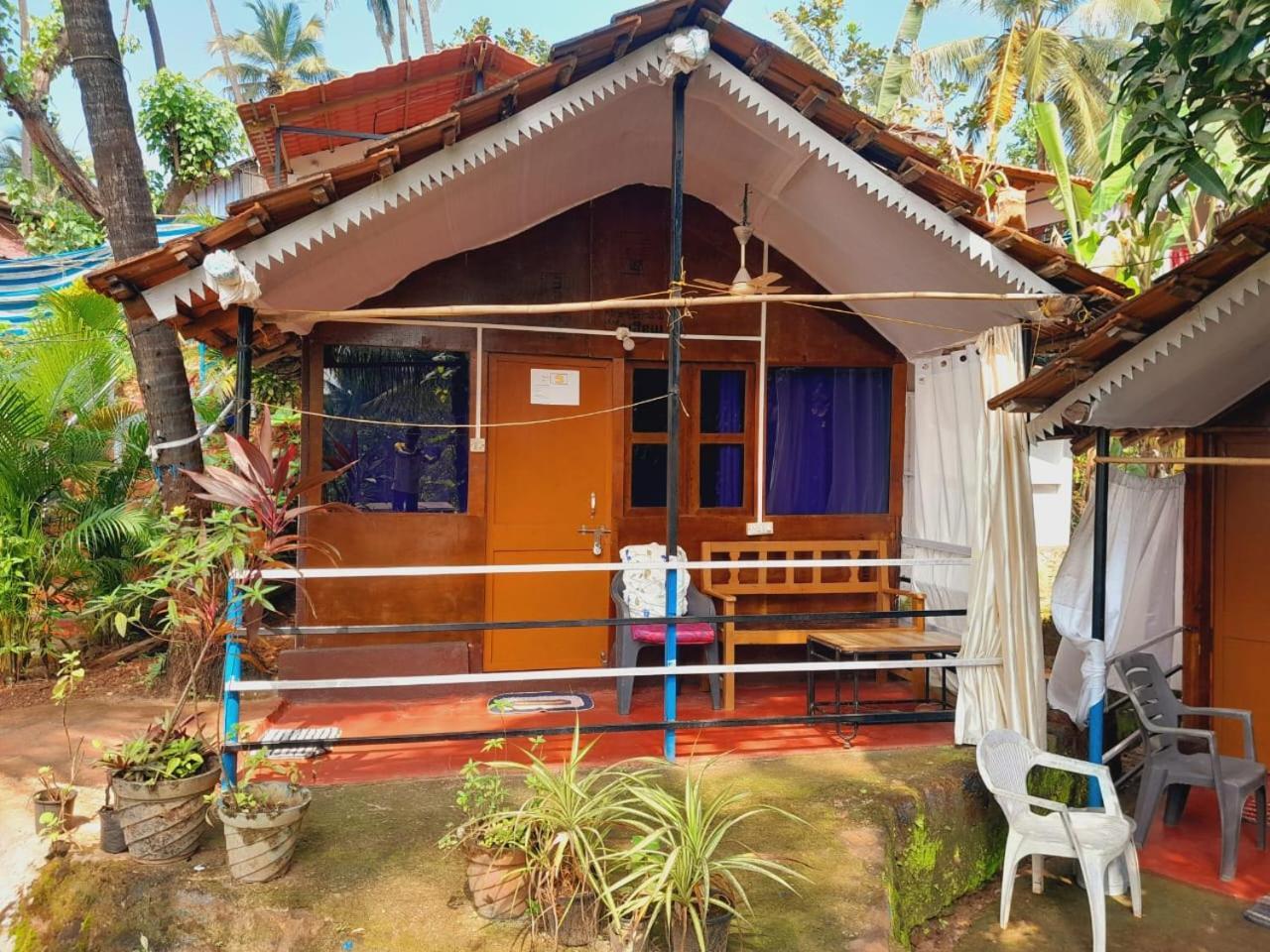 ホテル Shiv Sai Huts カナコナ エクステリア 写真